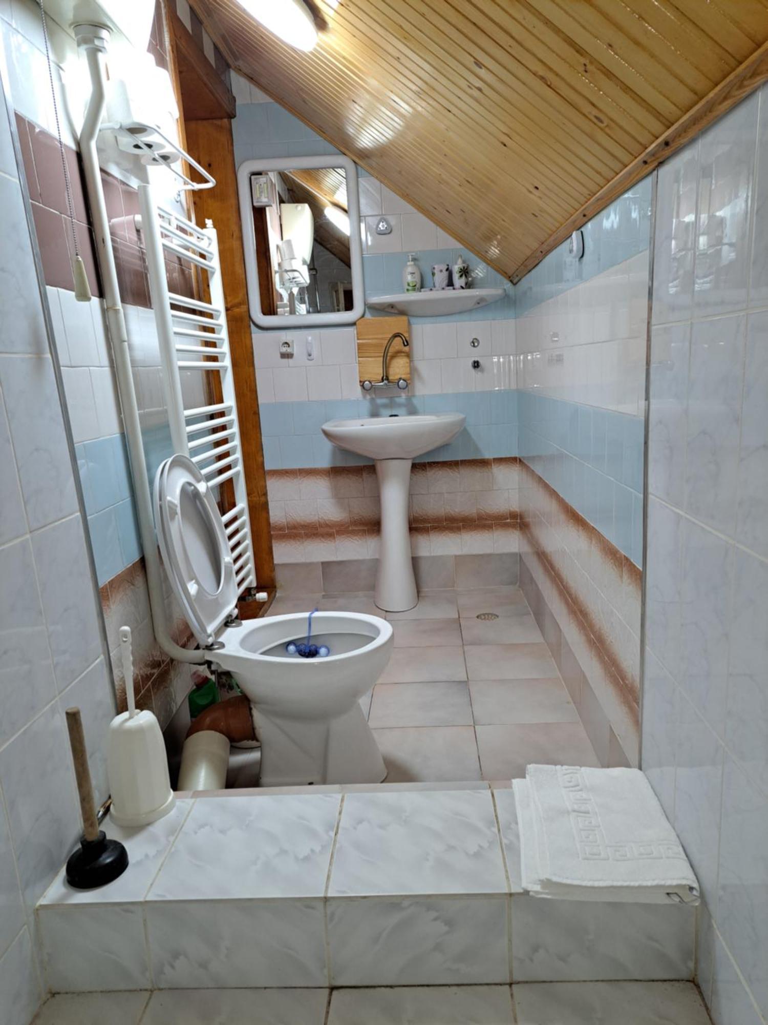 Casa Dintre Meri Poiana Mărului Exterior foto